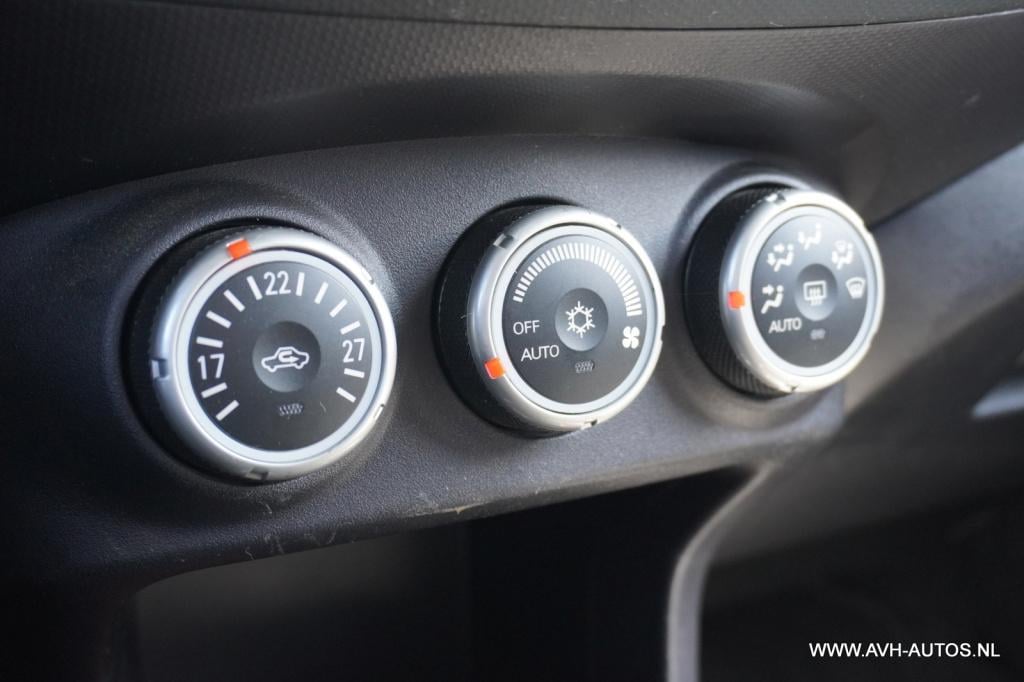 Mitsubishi Outlander 2.2 di-d instyle