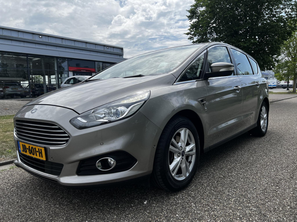 Ford S-Max 1.5 titanium