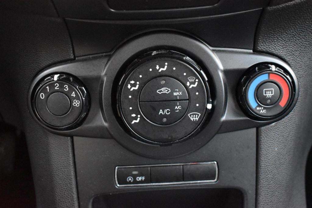 Ford Fiesta 1.0 style | incl. nieuwe distributieriem | volledig dealeronder