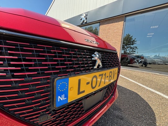 Peugeot 208 gt pack ev 50kwh 136pk/12%bytelling+btw | 3-fase navigatie | cr