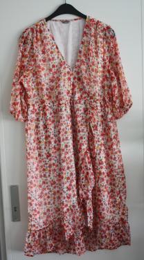 Bloemen jurk maat 42