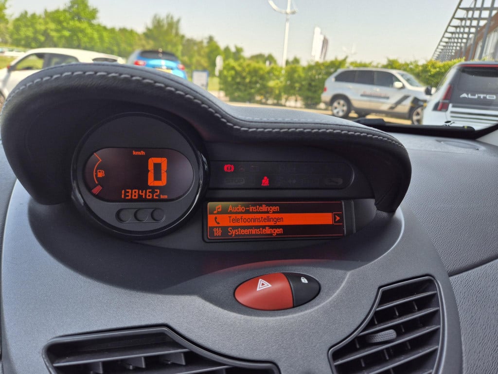 Renault Twingo 1.2-16v dynamique airco, panoramadak!, bluetooth