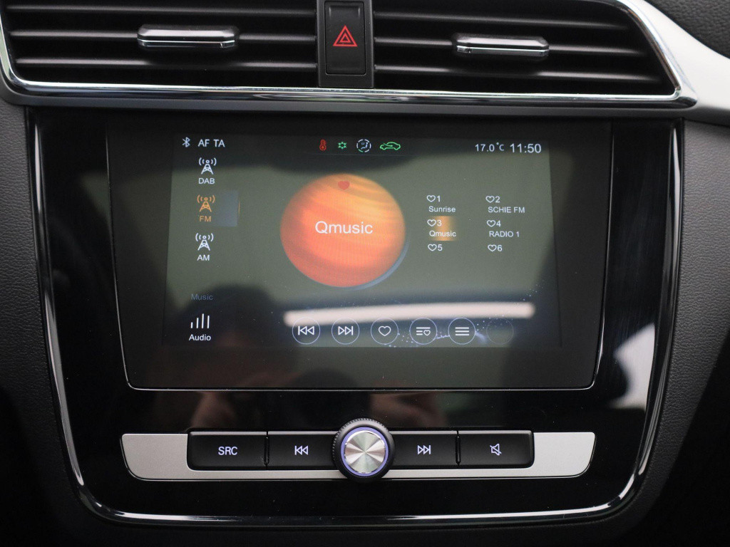 MG Zs-ev luxury 45 kwh | automaat | panoramadak | lederen bekleding | achte