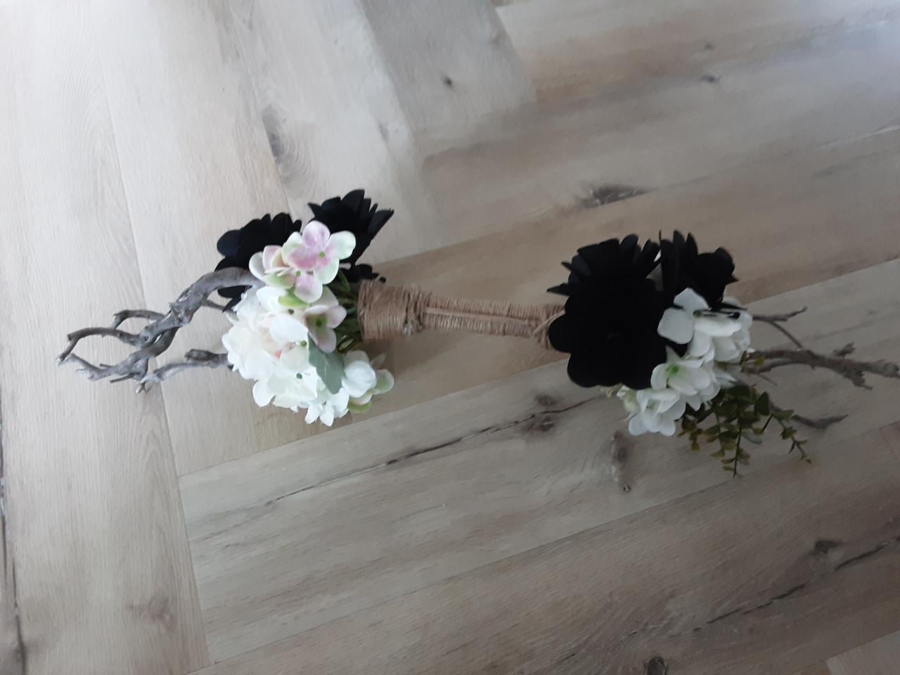 Tak met bloemen  zwart wit