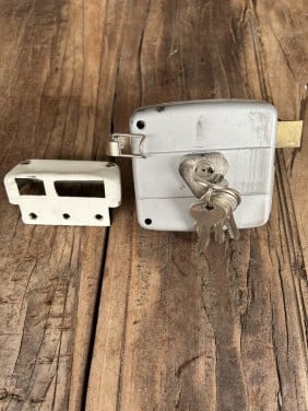 Oplegslot met 6 sleutels