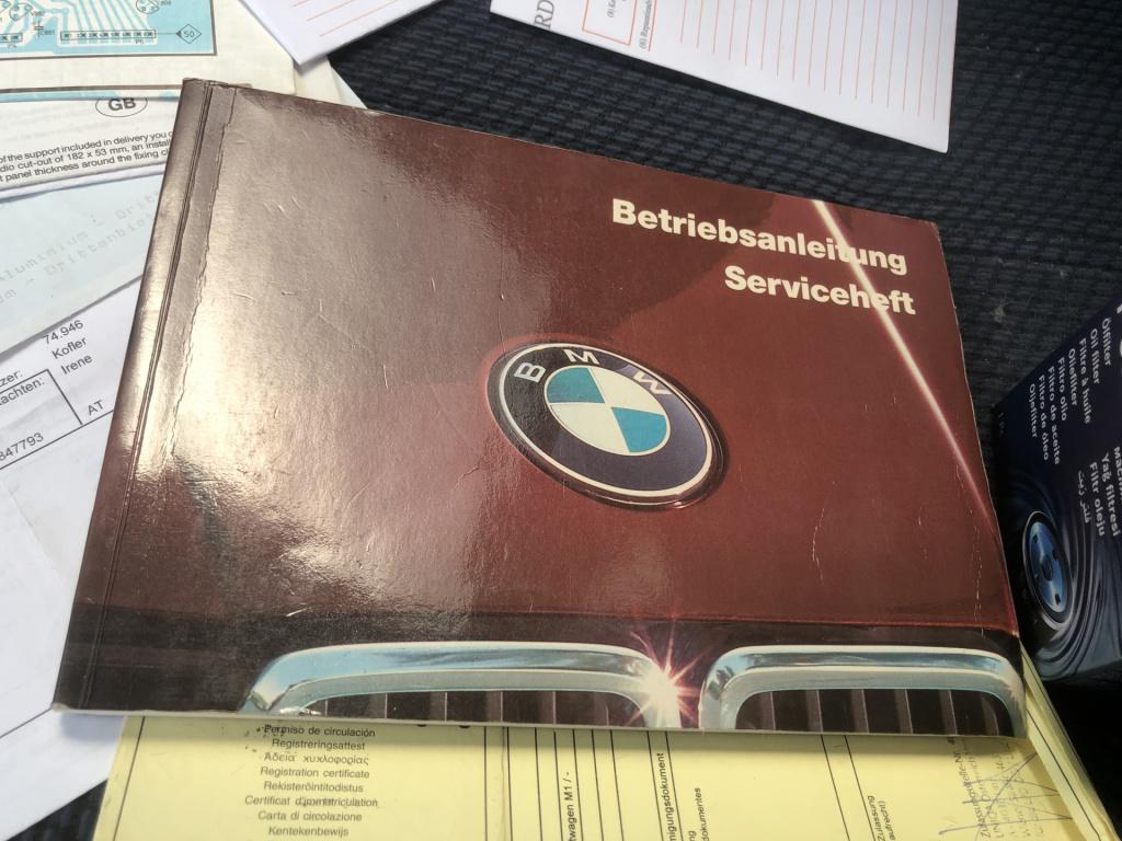 BMW 3-serie 318i 90pk sedan e30