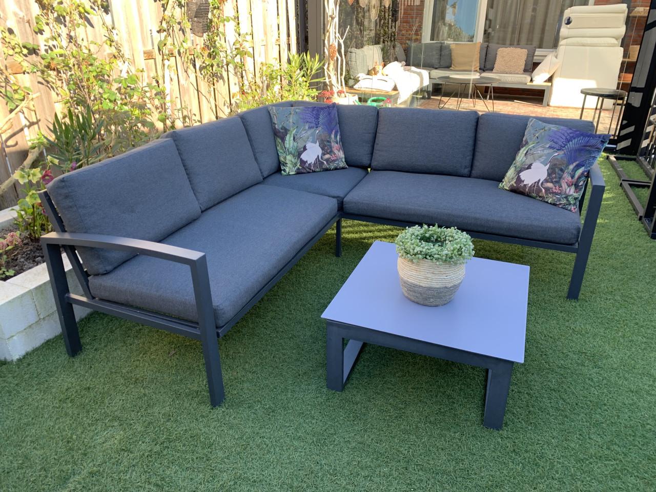 Loungset met kussens en eettafel en salontafel, Alminium.