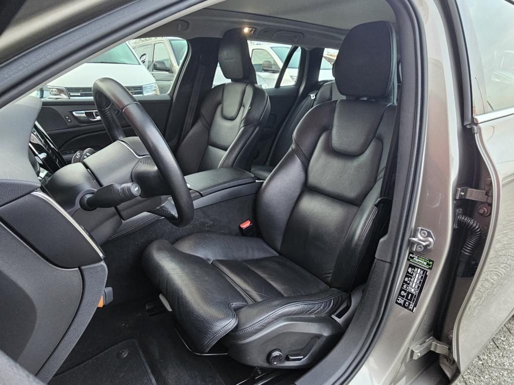 Volvo V60 2.0 t8 twin engine awd inscription | pano | elek. trekhaak