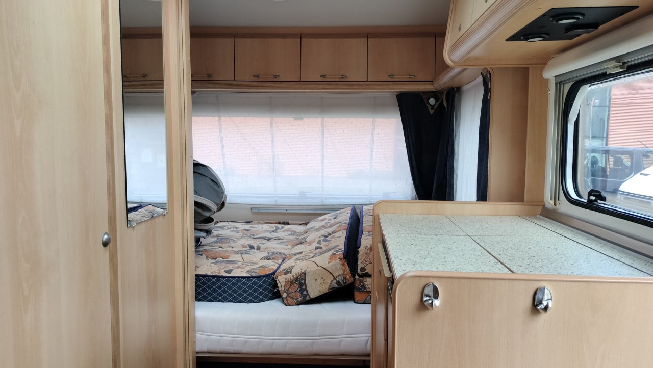 Burstner Ventana 435 met voortent