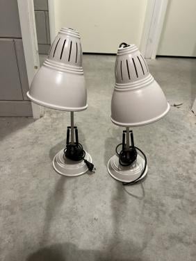 Twee identieke schaarlampen h60 cm als nieuw Nwprijs 49,90