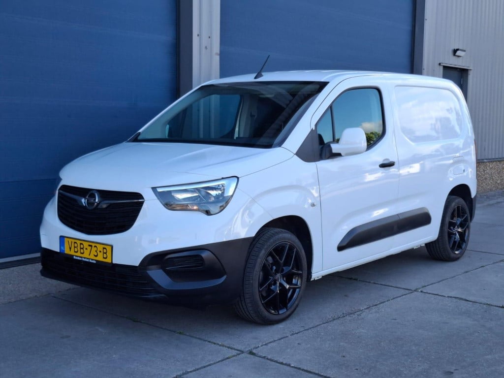 Opel Combo 1.6d l1h1 edition airco / cruise controle / euro 6 / n.a.p