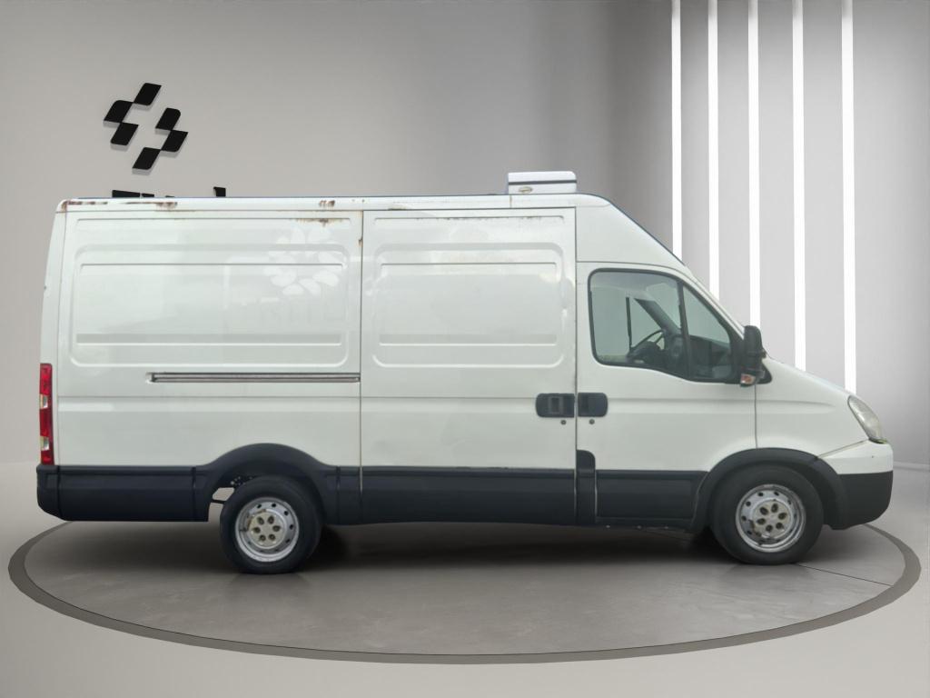 Iveco Daily 35s14v 330 koelwagen airco cruise
