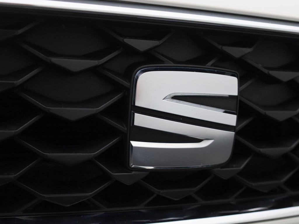 Seat Leon sportstourer 1.5 etsi style | automaat | navigatie | trekhaak! | 