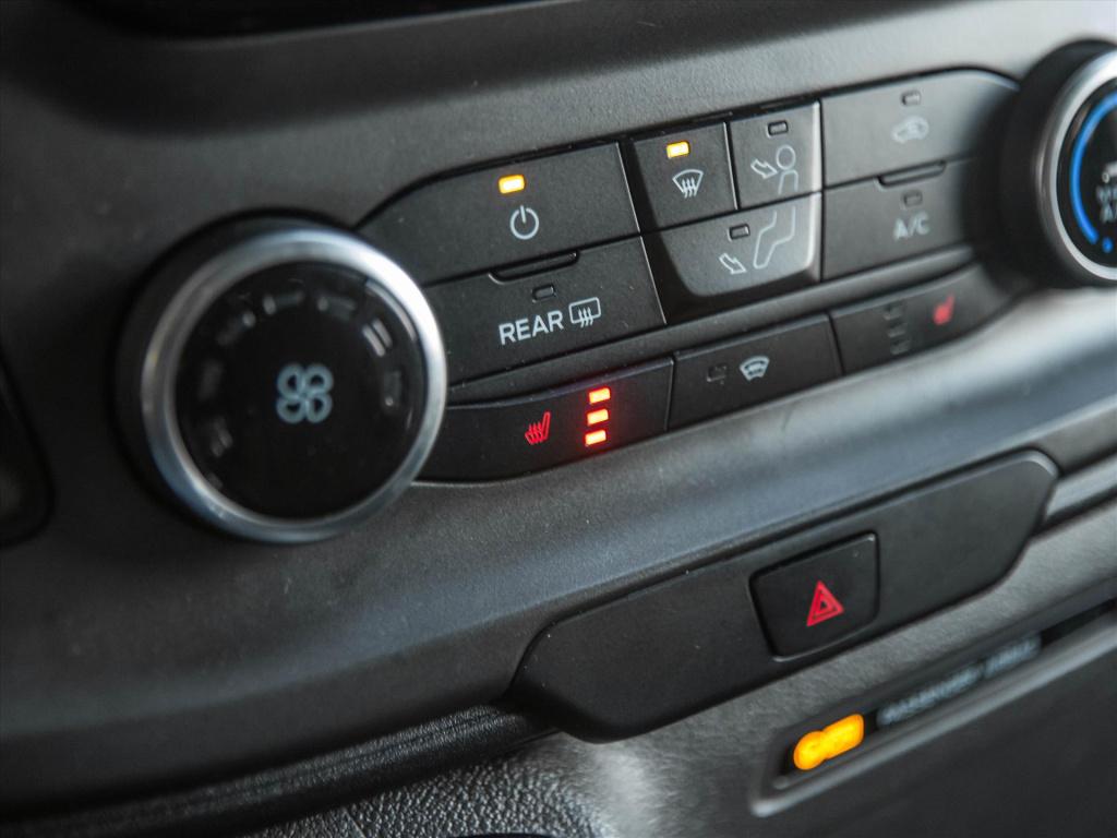 Ford Transit Custom 2.0 tdci 130pk 320 l2h1 9-persoons | navigatie | carpla