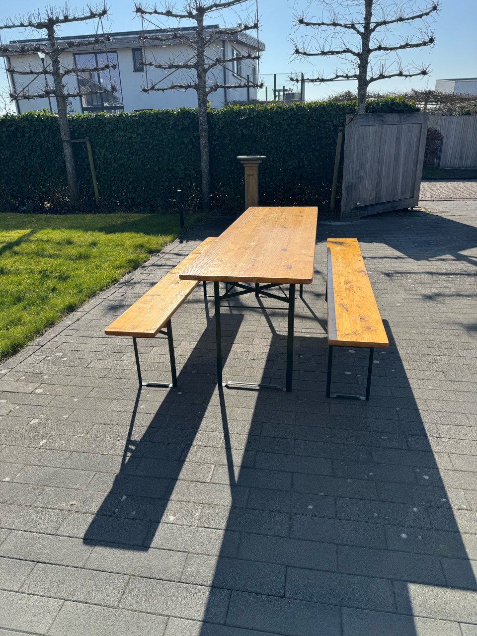 Biertafel met 2 bierbanken