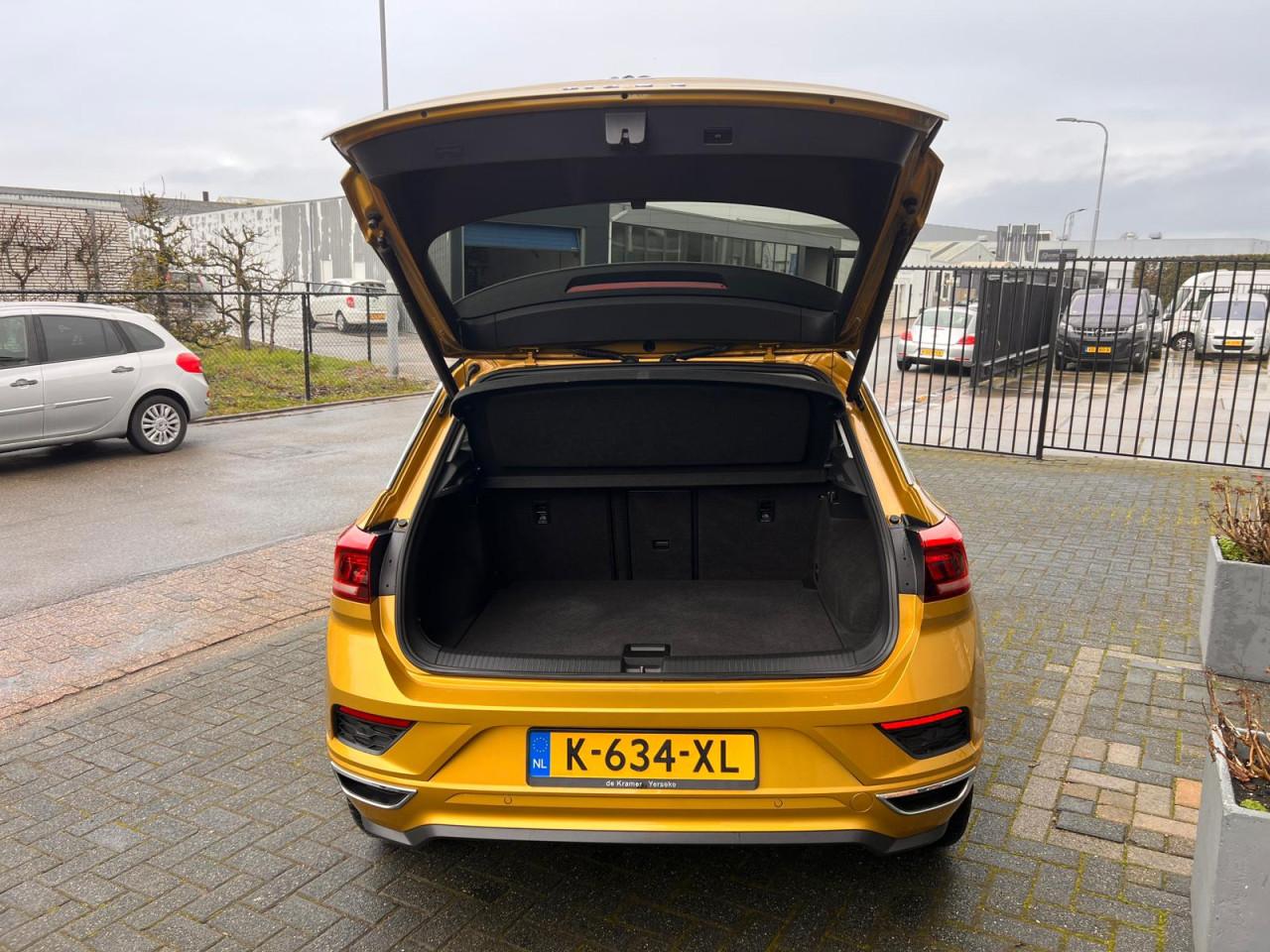 Volkswagen T-Roc 1.5 TSI DSG Sport Business R-line