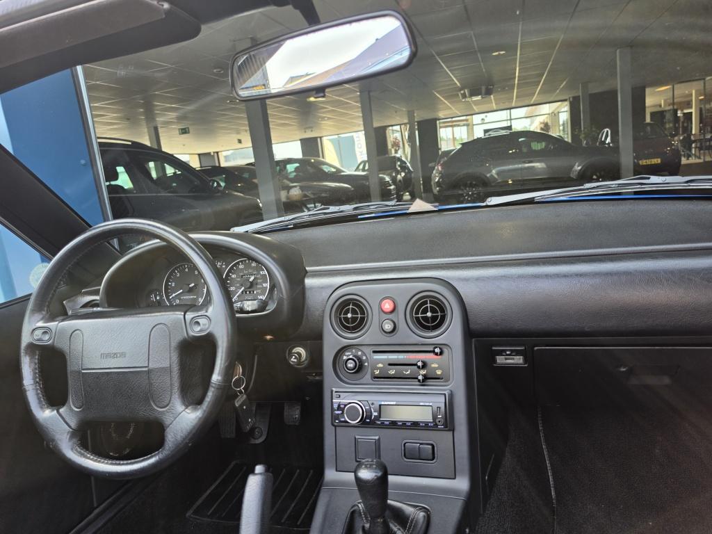 Mazda Mx-5 miata 1.6 | hardtop | airco | kofferrek | softtop