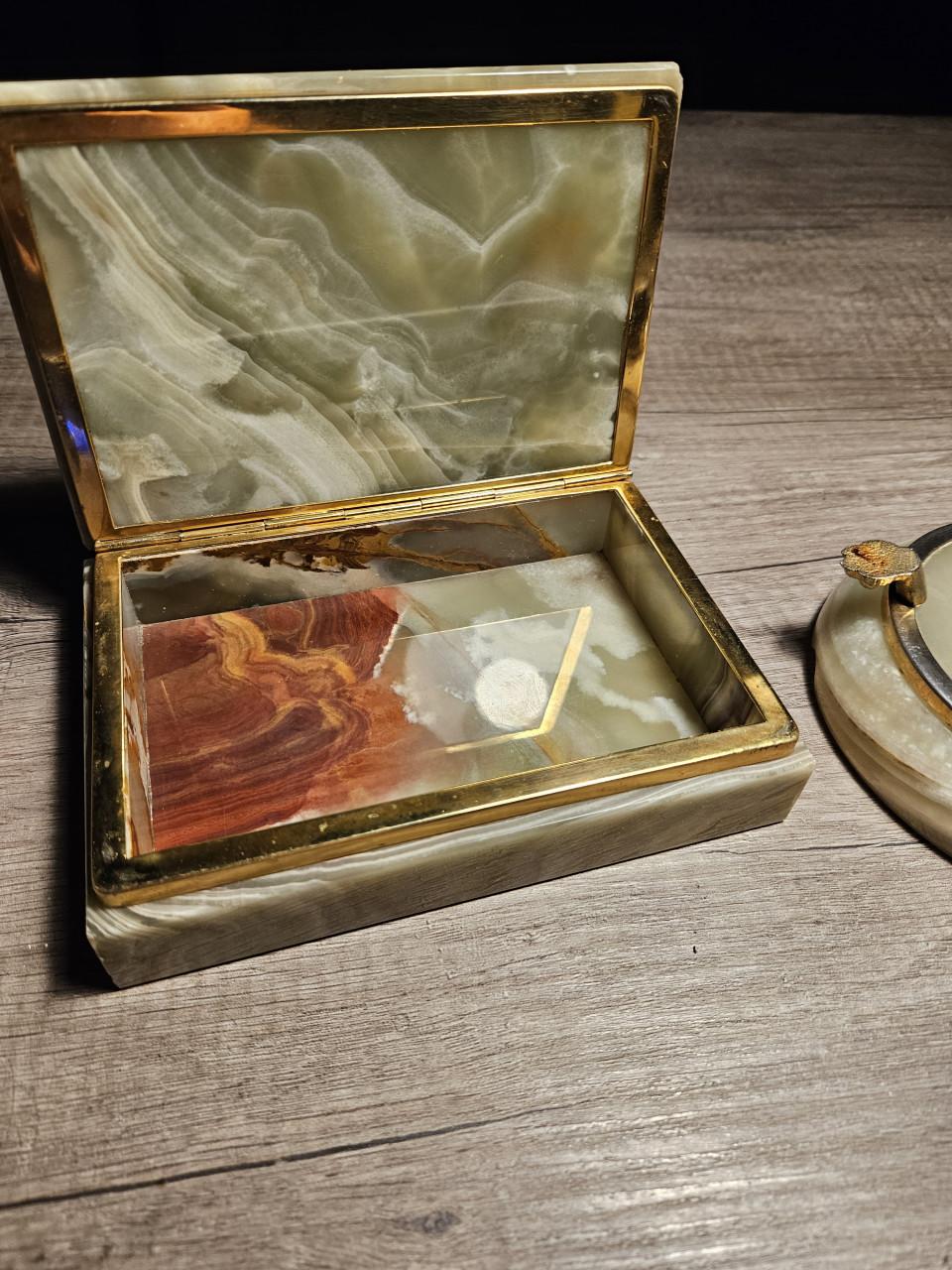 Prachtig italiaanse vintage set marmer/onyx, kistje en asbak