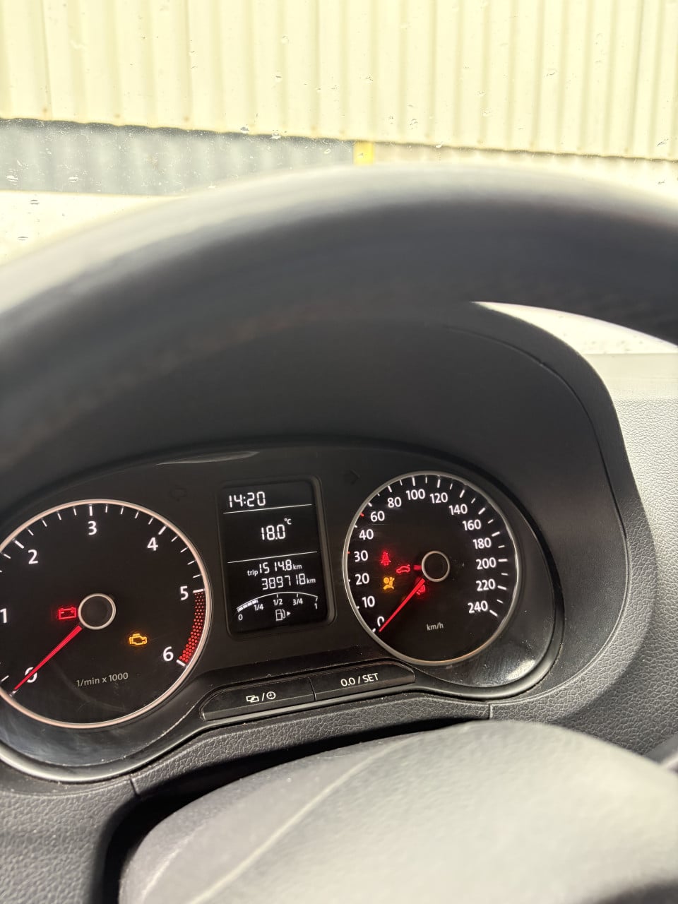 VW POLO
