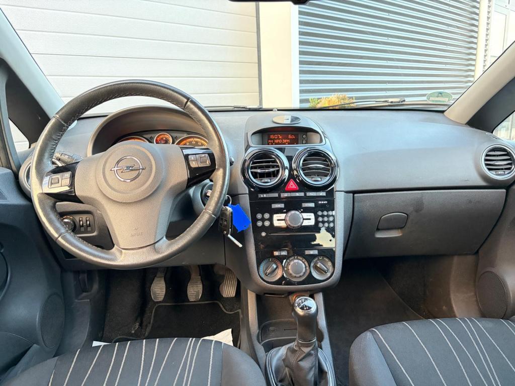 Opel Corsa 1.4-16v '111' edition