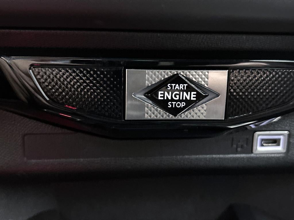 Ds Ds 3 100 pk performance line | rijklaar | keyless entry | camera | parke