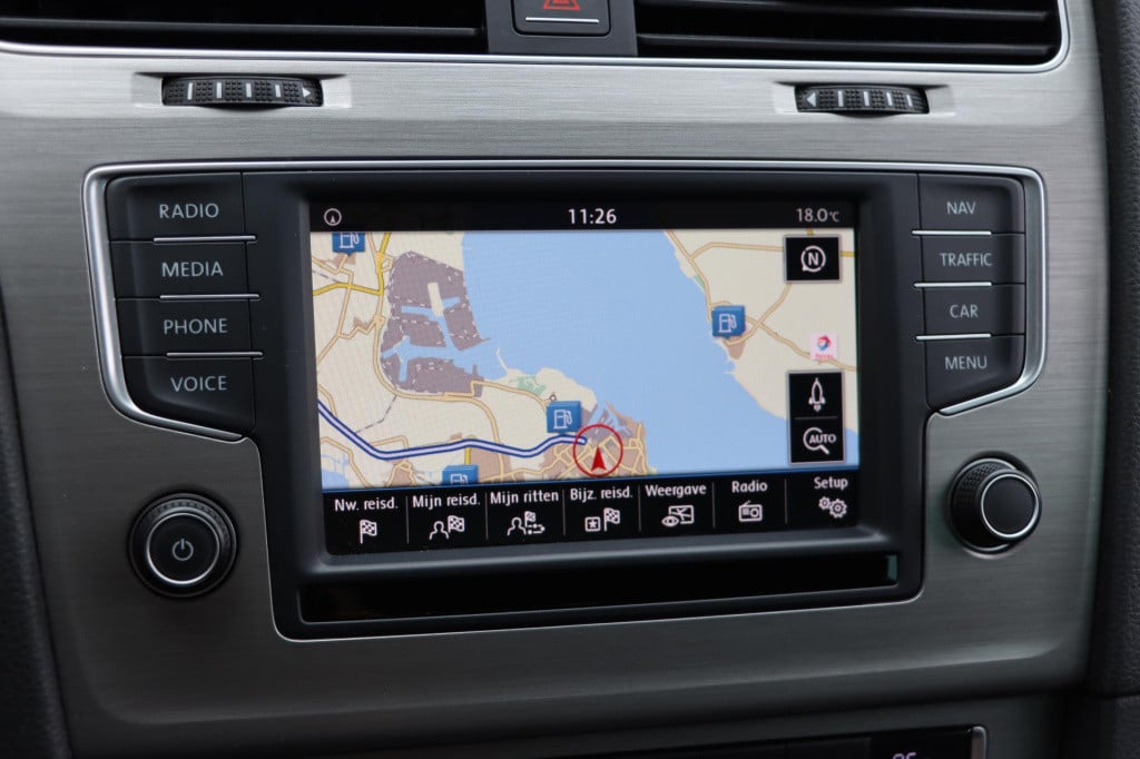 Volkswagen Golf variant 1.0 tsi business edition connected