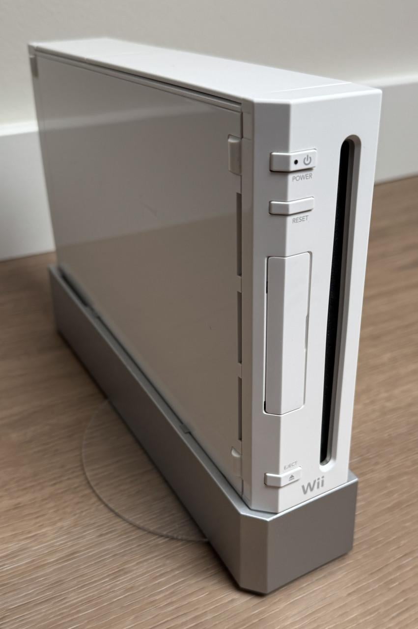 Nintendo Wii | 1 controller | 2 Nunchucks | Homebrew