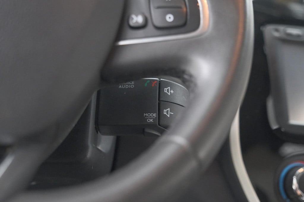 Renault Captur tce 90 limited | navigatie | parkeersensoren | trekhaak