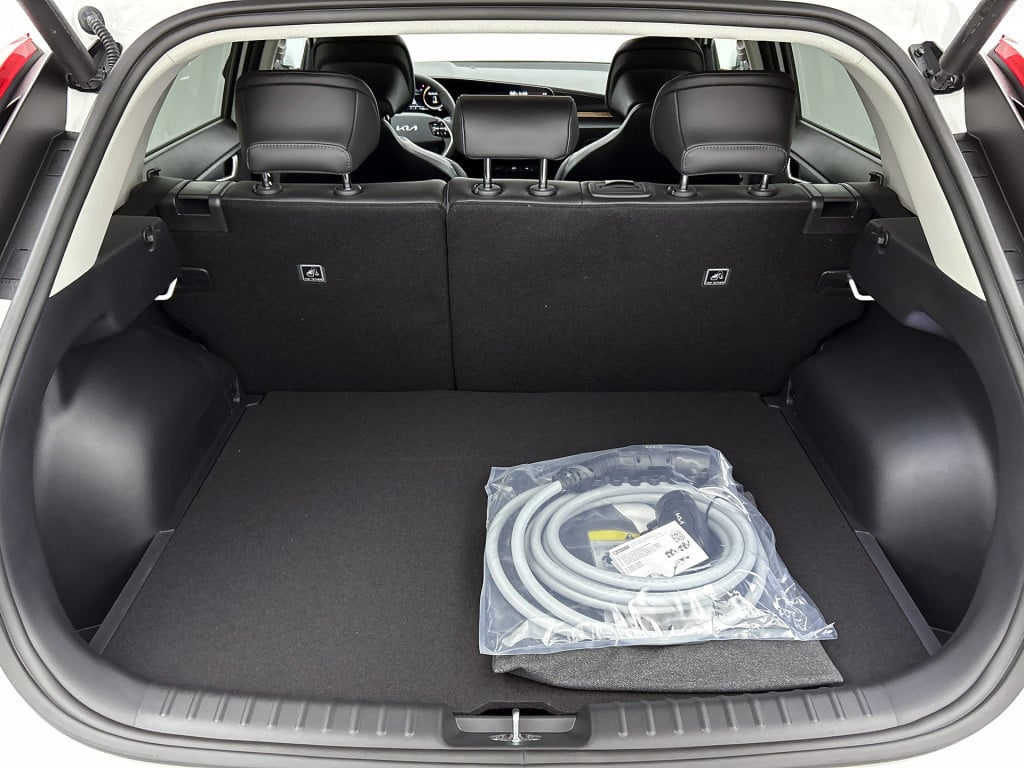Kia Niro Ev plus 64.8 kwh | pano | keyless | stoel/stuurverwarming