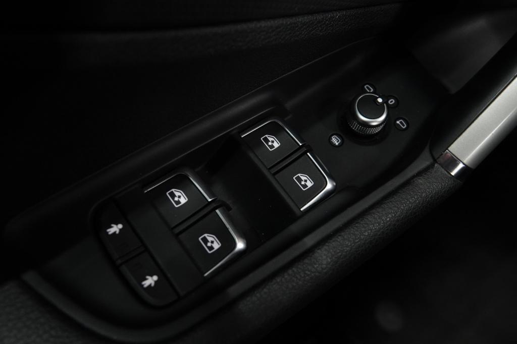 Audi Q2 35 tfsi s edition