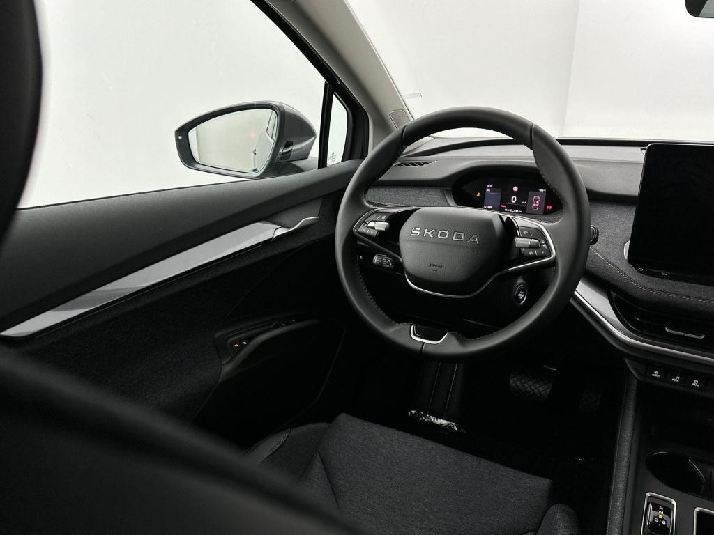 Skoda Elroq business edition tour elektromotor 150 kw / 204 pk