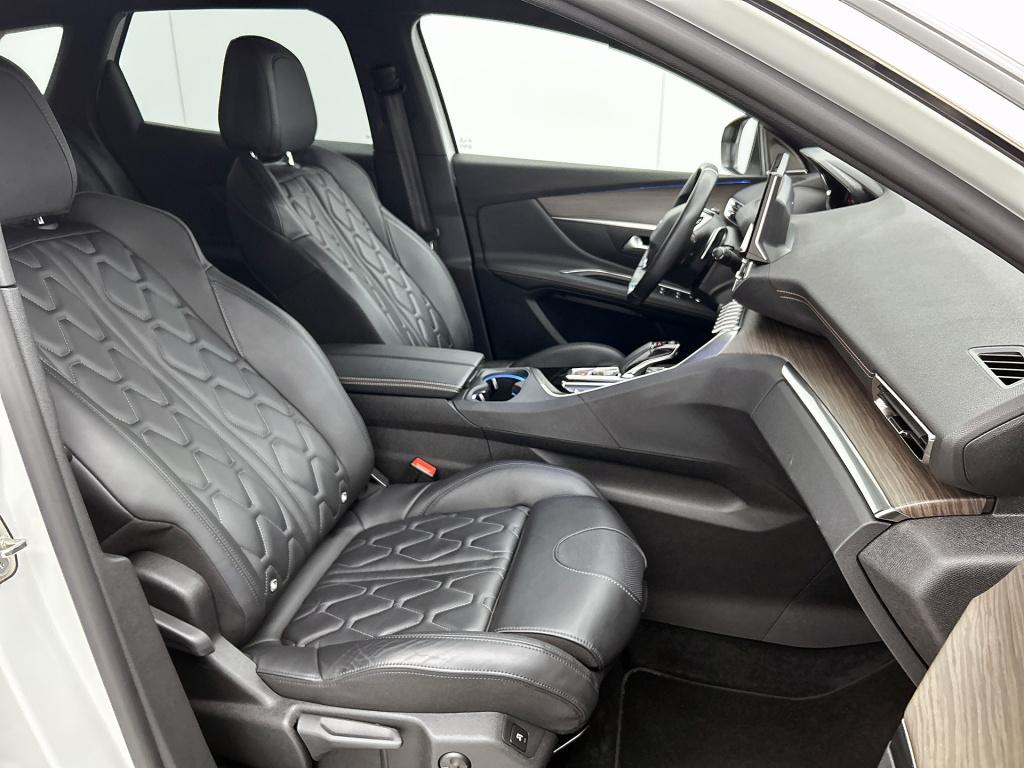 Peugeot 3008 hybrid 225 pk automaat gt | rijklaar | adaptive cruise | focal