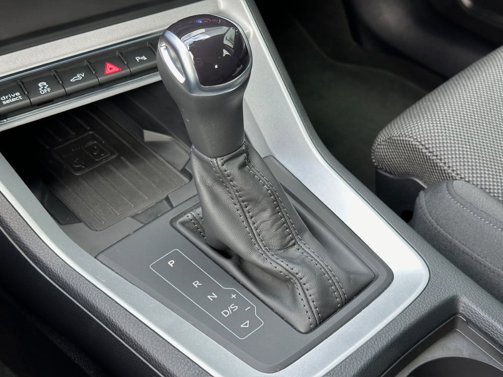 Audi Q3 45 tfsi e 245pk advanced | trekhaak | dode hoek | elek. klep | rijk