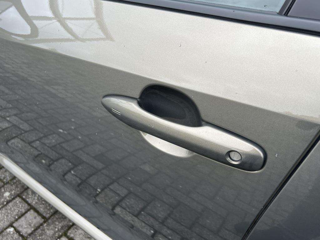 Toyota Corolla Touring Sports hybrid 140 dynamic