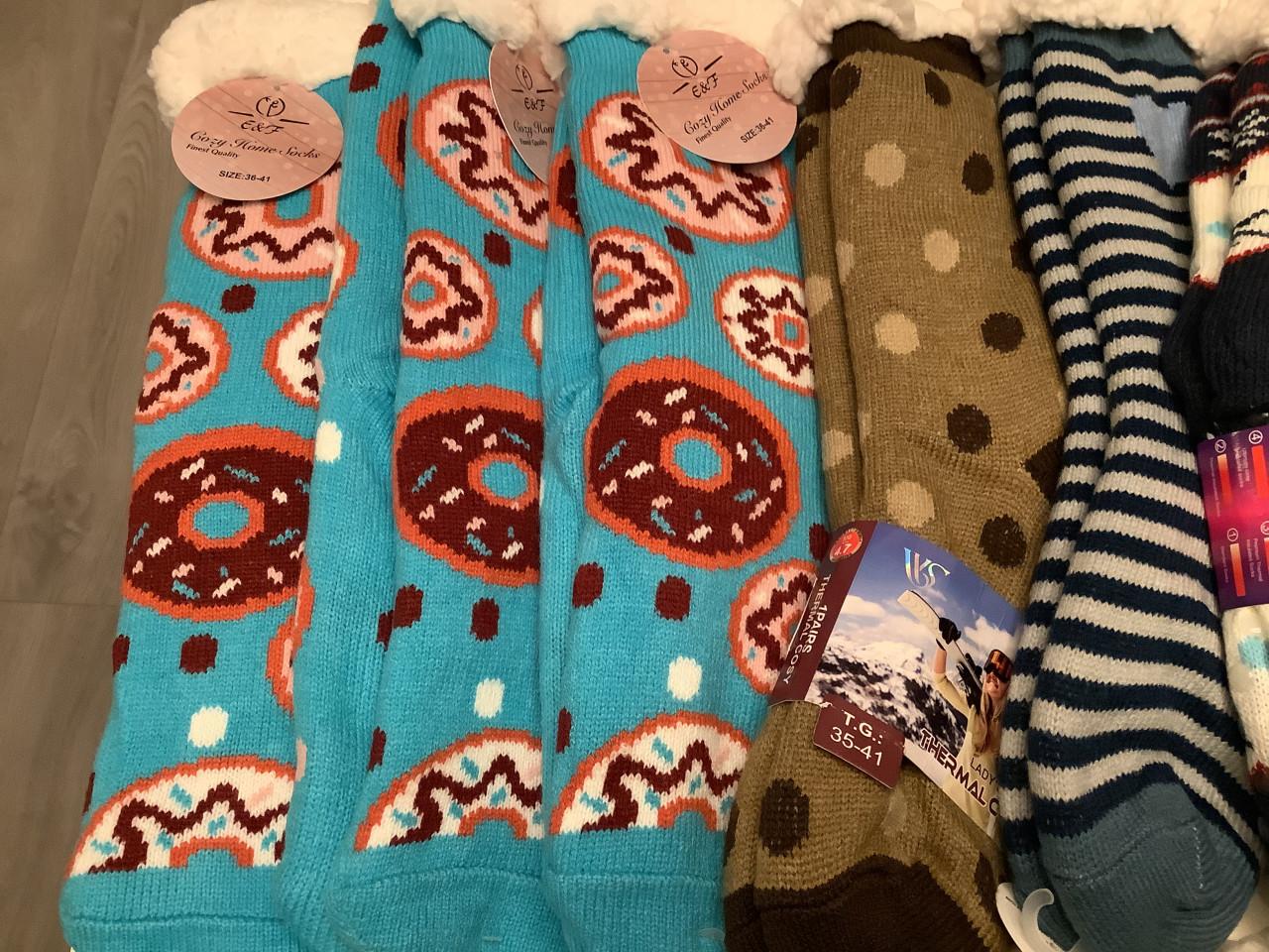 Partij super leuke fluffy sokken. ( partij 231)