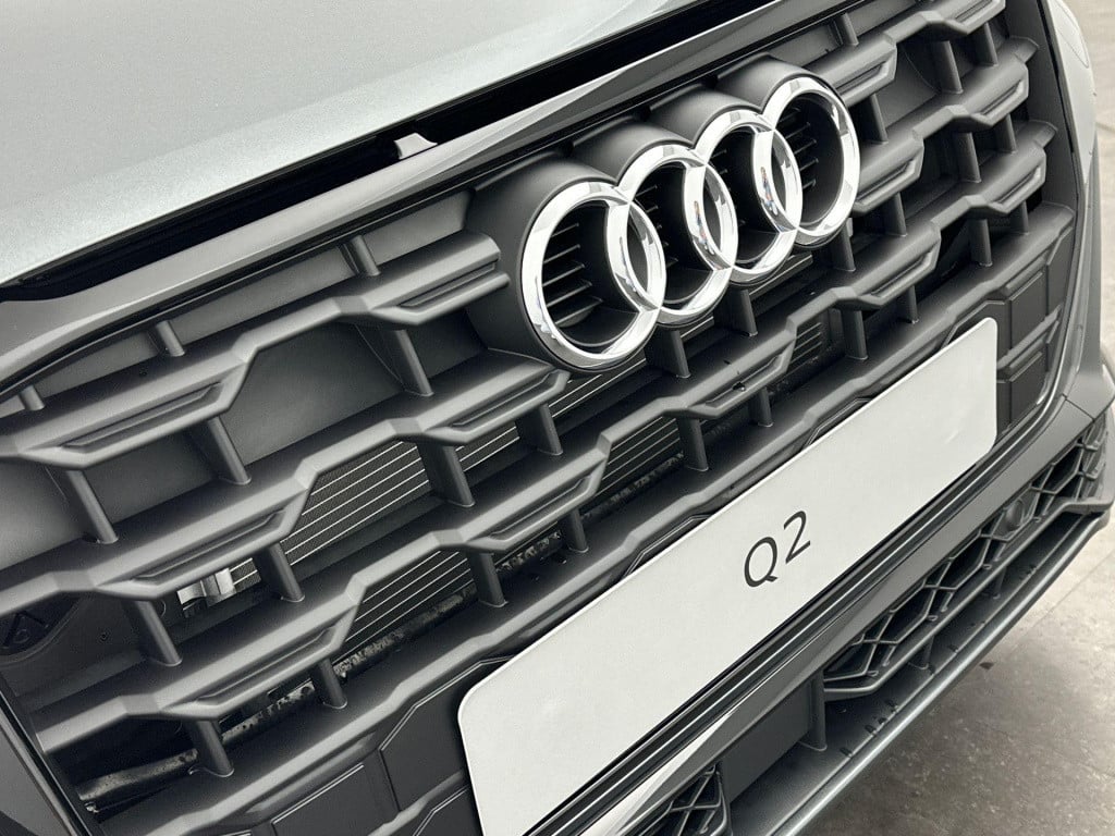 Audi Q2 s edition 35 tfsi 110 kw / 150 pk hatchback 7 vers