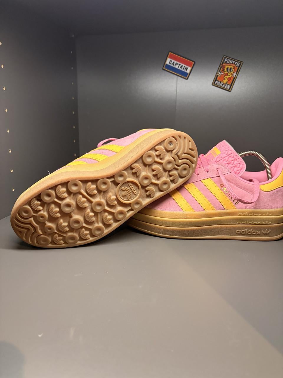 Adidas sneaker pink maat 36