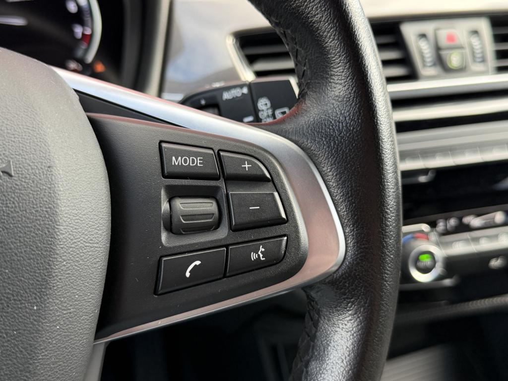 BMW X1 sdrive20i executive | 1ste eig. | camera | trekhaak | rijklaar inclu
