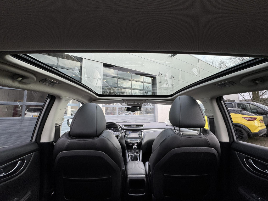 Nissan Qashqai 1.2 tekna | trekhaak | panoramadak | navigatie | 360° camera