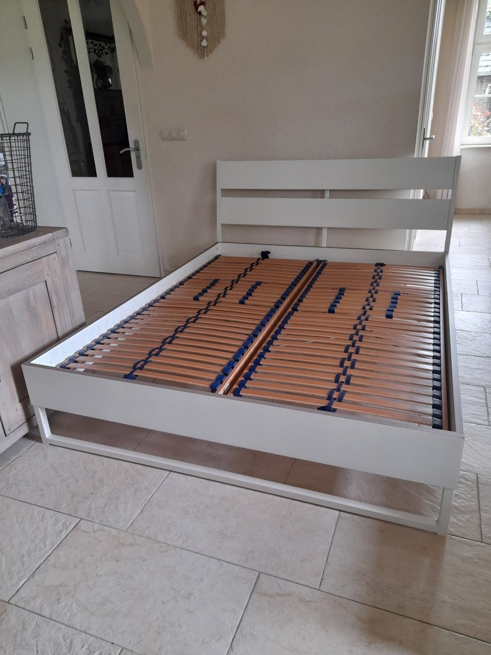 2 Persoons bed 160 x 200 (in goede staat )
