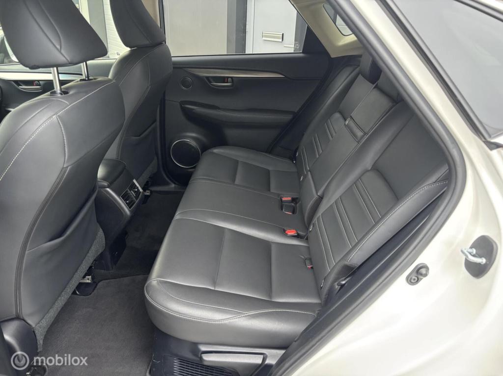 Lexus Nx 300h awd luxury line