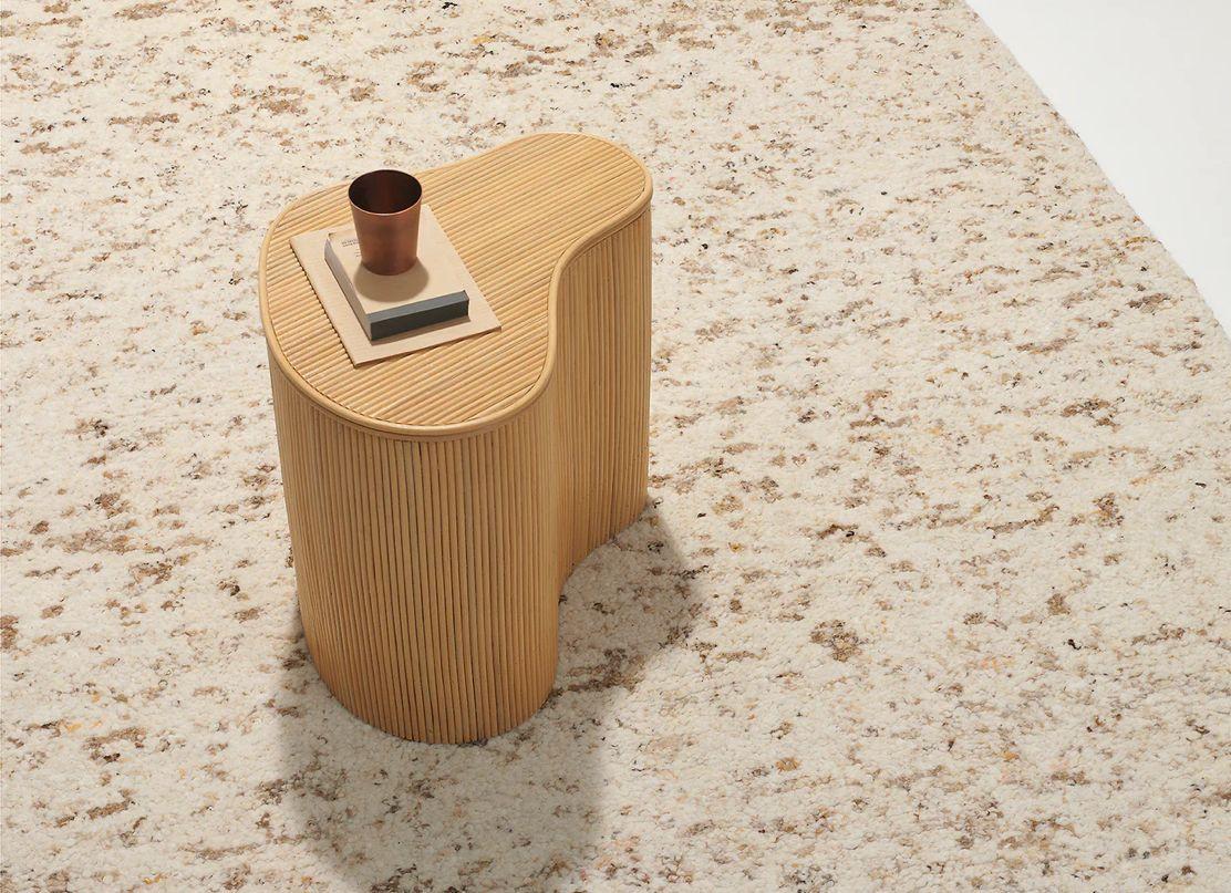 Wollen vloerkleed, nu als showmodel sterk afgeprijsd !!