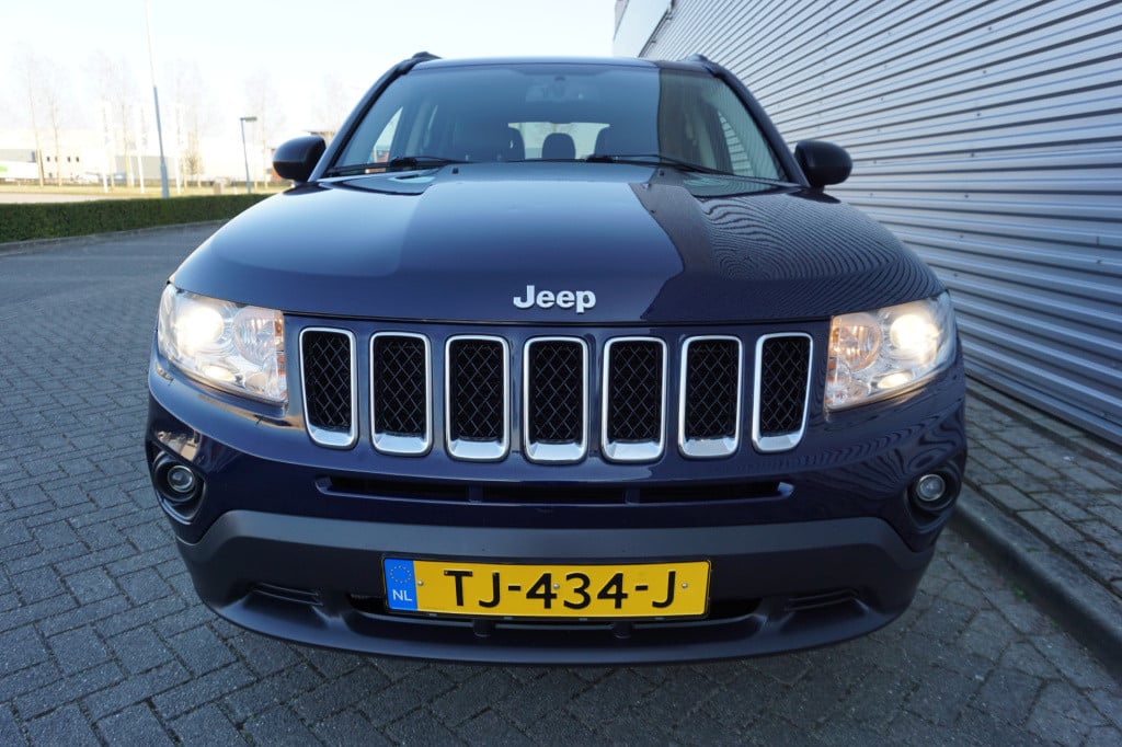 Jeep Compass 2.4 limited 4wd automaat airco / navi / cruise / elektr. ramen