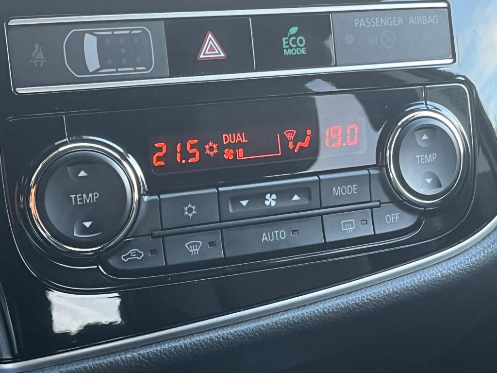 Mitsubishi Outlander 2.4 phev intense+|trekhaak|schuif-/kanteldak|rijklaar