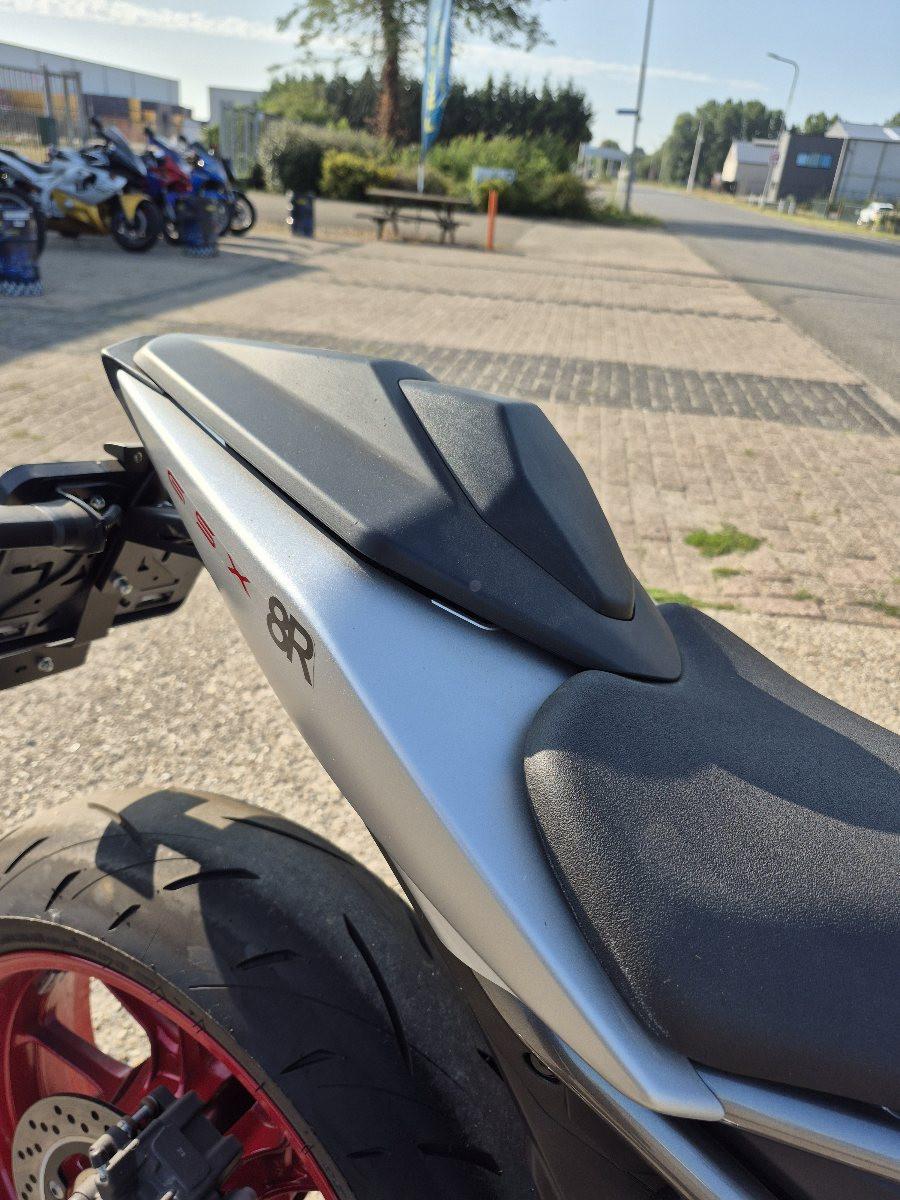 Suzuki GSX8-R uit 2024, nagenoeg nieuwe supersport