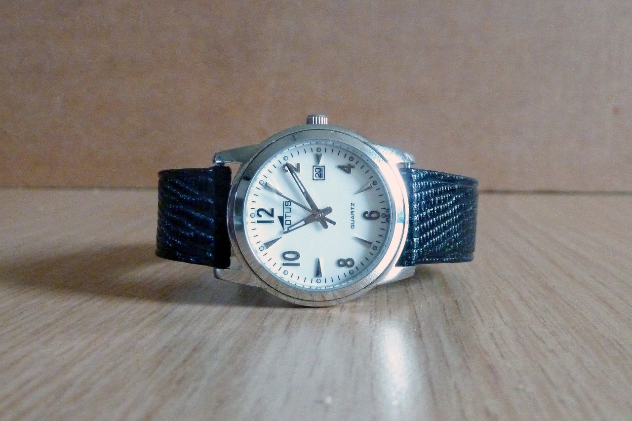 LOTUS Dames horloge Splinternieuw!