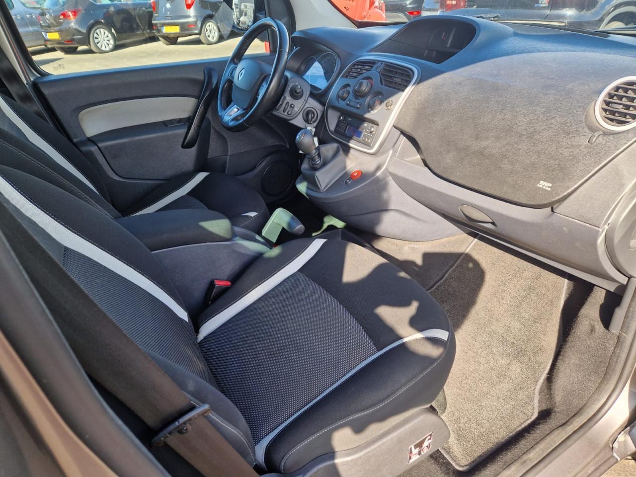 TE KOOP RENAULT KANGOO 1.2 TCe 1.2 LIMITED START/STOP MET TREKHAAK EN AIRCO