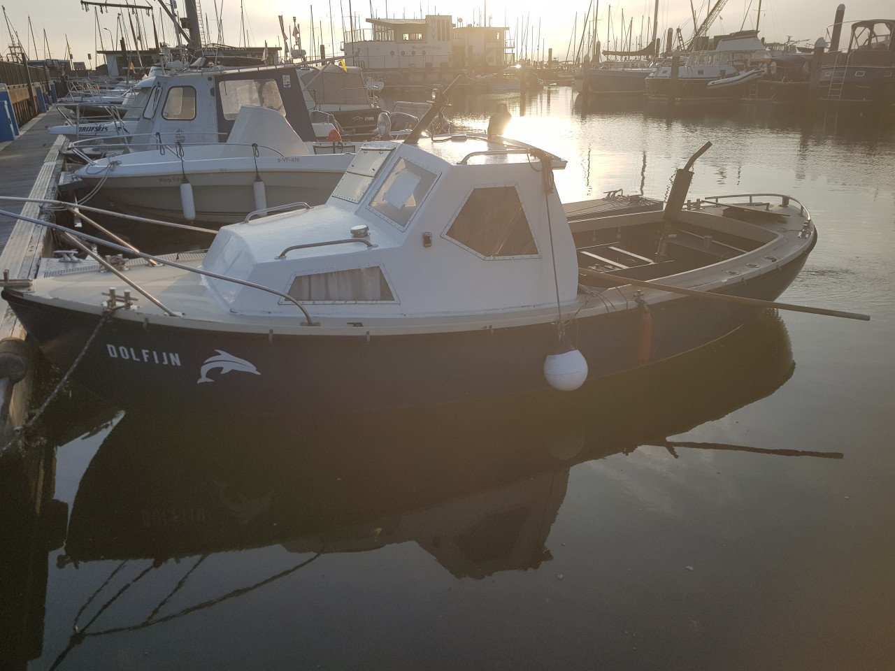 Zeer degelijke toer-visboot