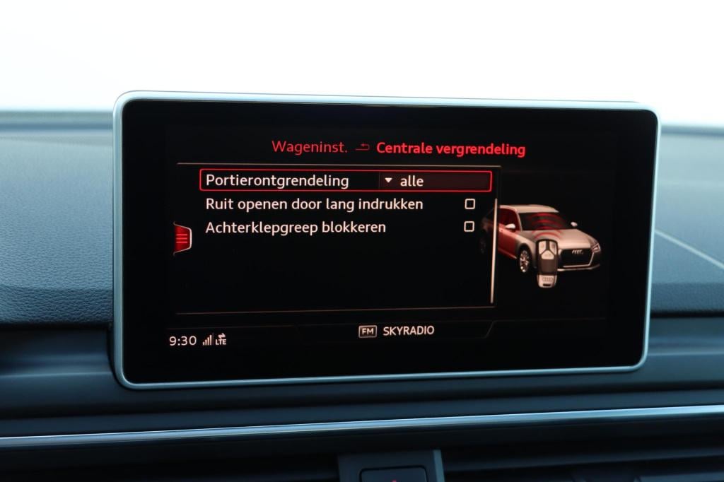 Audi A4 avant 40 tfsi sport s line 190pk s tronic trekhaak | pano | navi