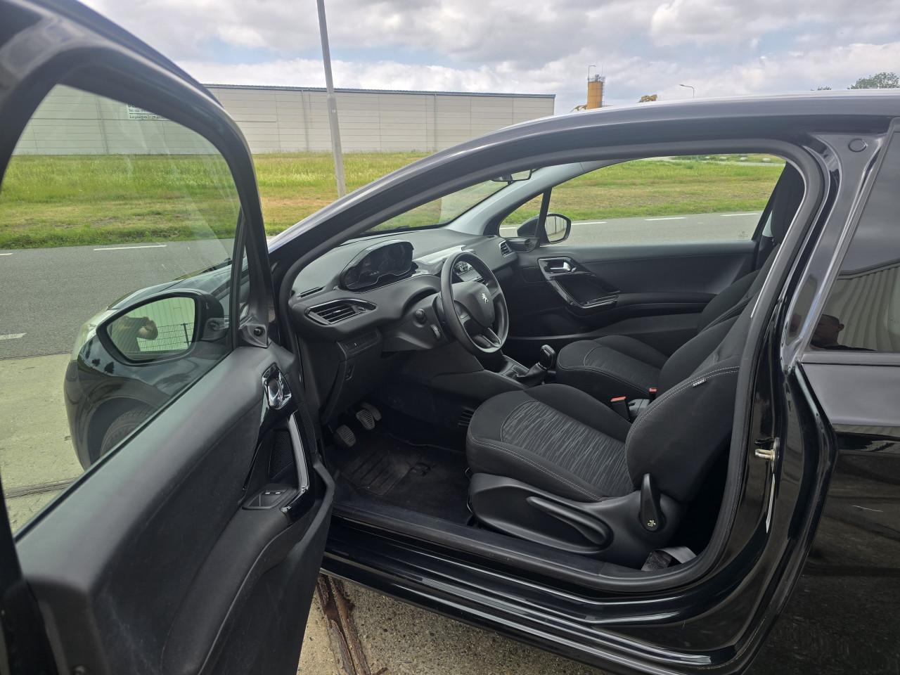 Peugeot 208 1.2 VTI Acces